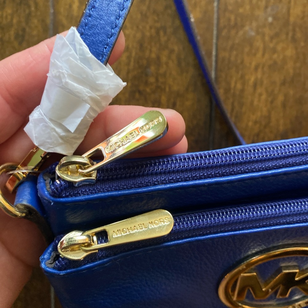 Michael Kors Royal Blue Crossbody Bag - Picture 9 of 11